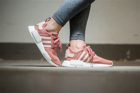 adidas nmd schuhe damen rosa|Adidas NMD r1 shoes.